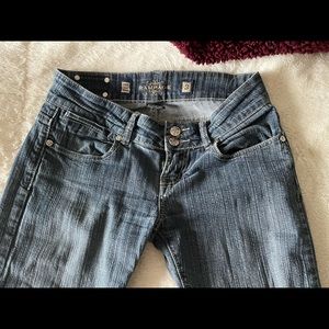 Skinny jeans that have some stretch!